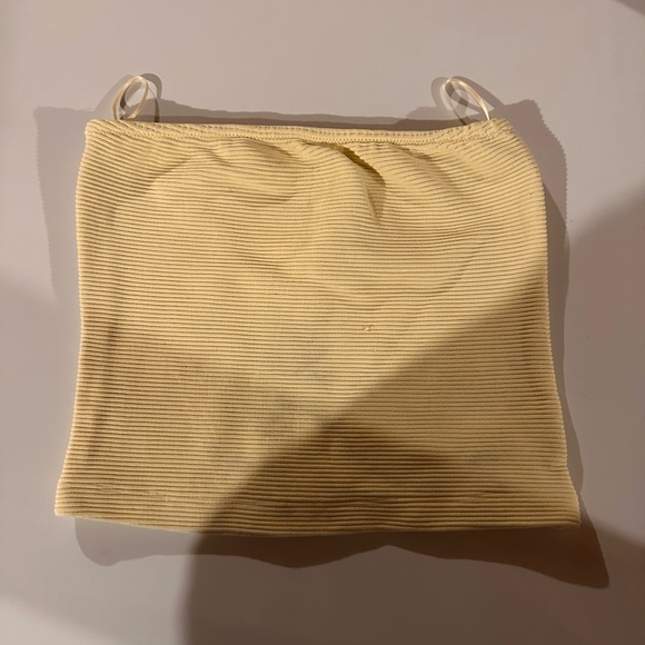 ✨5 for $30✨ Yellow ribbed tube top - Picture 1 of 4